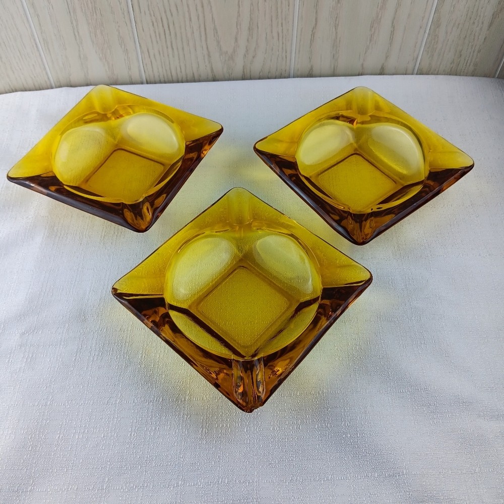 Vintage Amber honey color 6 inch 4 slot ashtray jewelry candle holder set of 3